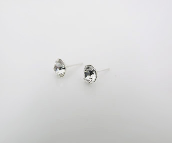 Stud Medium Earrings by Say Bella